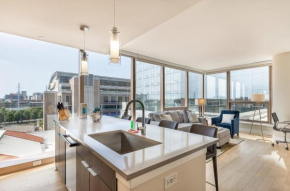 Modern Apt Near Train Station - AS-7R